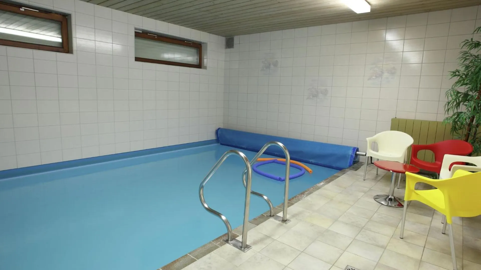 Apartment In Ruhmannsfelden With Indoor Pool Achslach