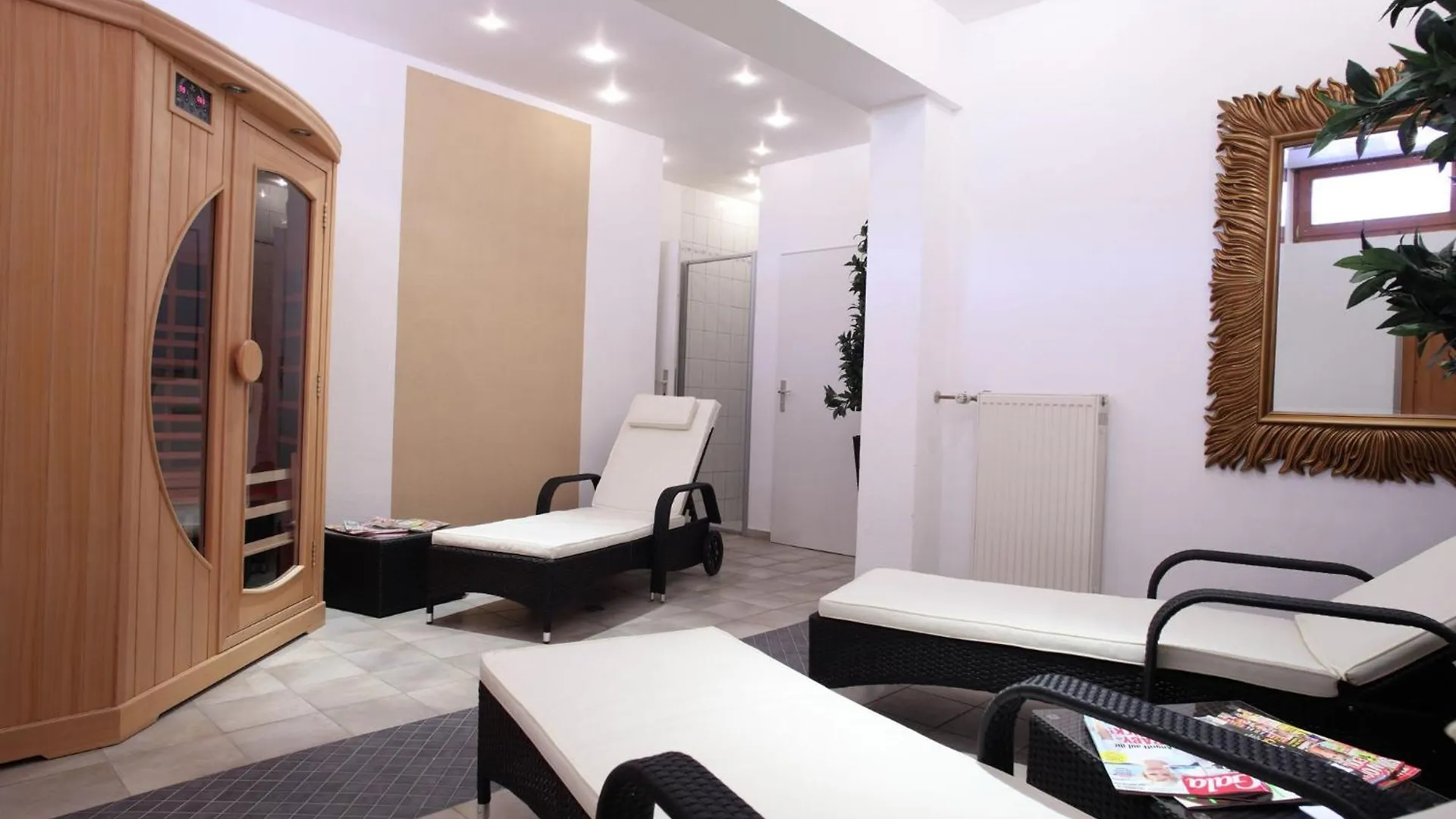 Apartment In Ruhmannsfelden With Indoor Pool Achslach 0*,  Duitsland